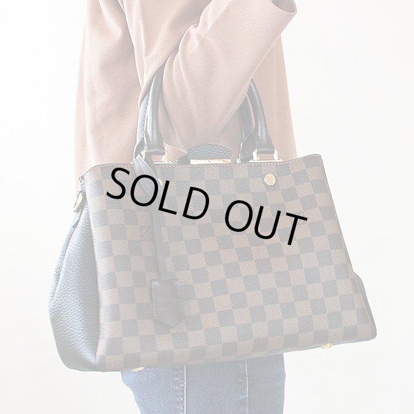 ルイ・ヴィトン　ブリタニー N41673 ノワール　持ったイメージ