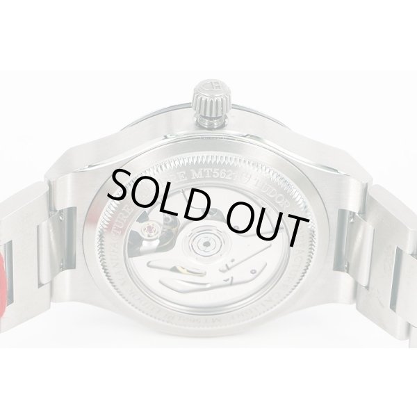 チューダー　ノースフラッグ　９１２１０Ｎ　黒文字盤　裏面拡大