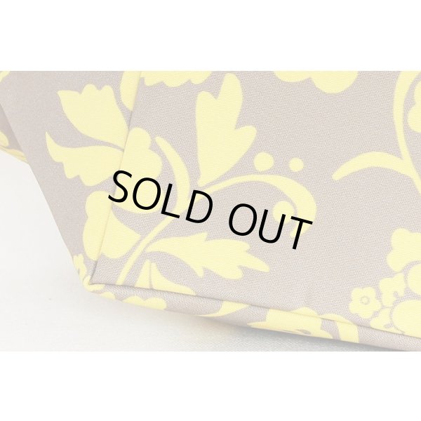 エルベシャプリエ　ナイロン舟型トートS 901F アラベスク マスティック ゴールド　底拡大