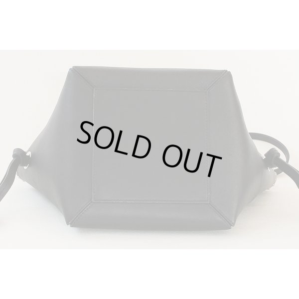 ジェイ&エム デヴィッドソン　ベル ミニ ウイズスタッズ トートバック ブラック　底