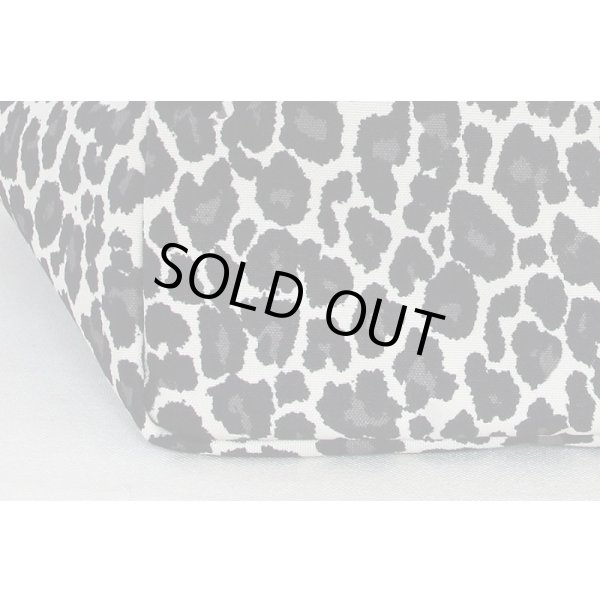 エルベシャプリエ　舟型トートM パンサー 707FB パンサーブラン／ノワール／ブランタグ　底拡大