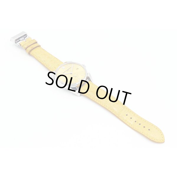 クエルボ・イ・ソブリヌス　ヒストリアルドール　３１９１　ＳＯＬ　黄色文字盤　革ベルト状態　表面