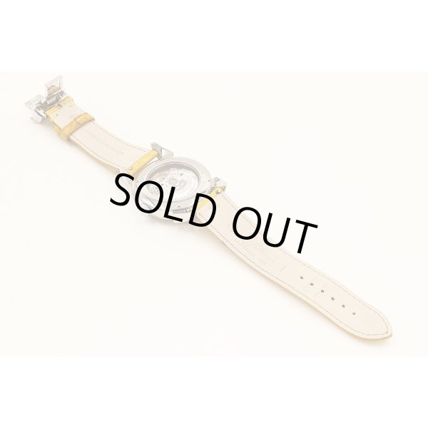 クエルボ・イ・ソブリヌス　ヒストリアルドール　３１９１　ＳＯＬ　黄色文字盤　革ベルト状態　裏面