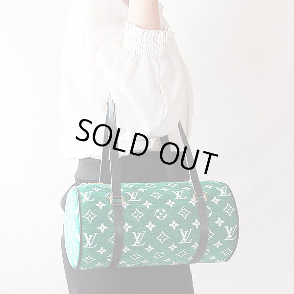 ルイ・ヴィトン　パピヨン M46206 グリーン　持ったイメージ