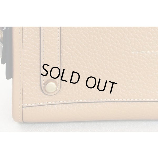 コーチ　ローグ25 3WAYハンドバック  No.F2180-C6167 ベージュ　底拡大