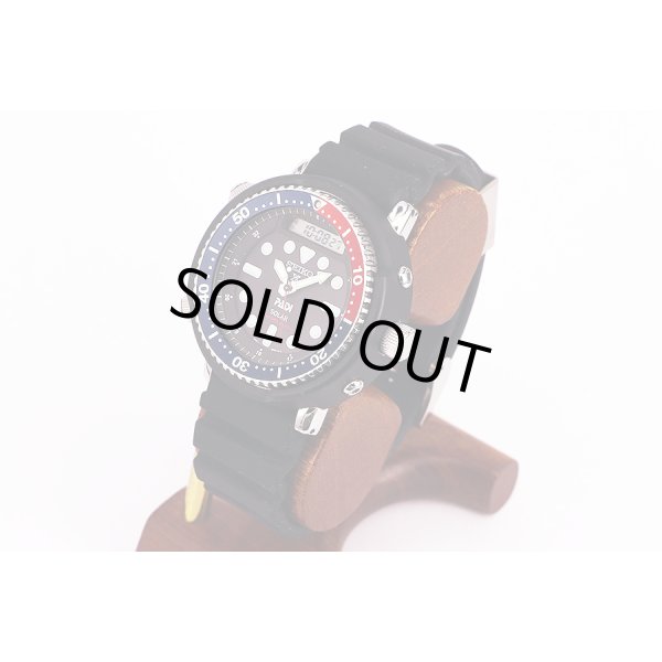 セイコー　プロスペック　ＳＢＥＱ００３　黒文字盤　ソーラー　ＰＡＤＩ限定　サイド