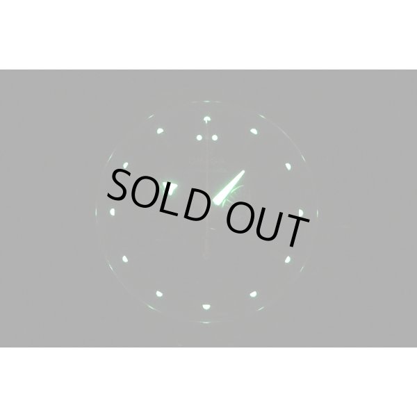 オメガ　スピードマスター　ブロードアロー　３２１．１０．４２　黒文字盤　ライト暗闇