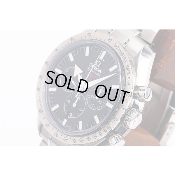 オメガ　スピードマスター　ブロードアロー　３２１．１０．４２　黒文字盤　サイド拡大