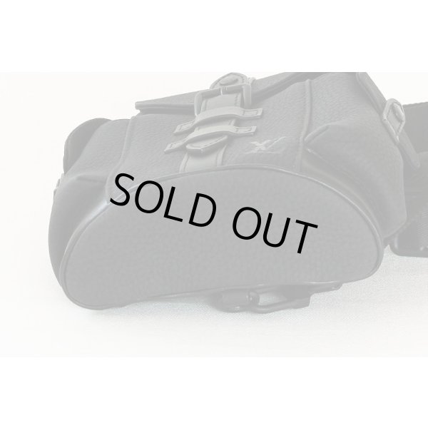 ルイヴィトン　クリストファーXS M58495　底