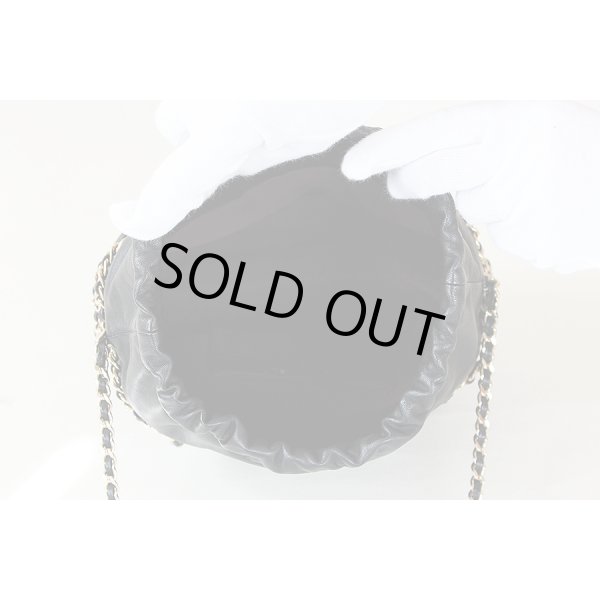 シャネル　バケット（巾着）チェーンショルダーバック AS2314 ブラック／GP金具　中身