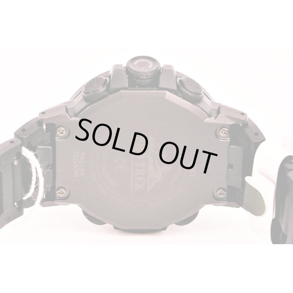 カシオ　プロトレック　ＰＲＷ－６０ＦＣ　５５７８　デジアナ文字盤　裏面拡大