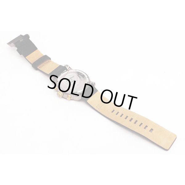 ディーゼル　ＤＺ５４３２　クロノグラフ　黒文字盤　革ベルト状態　裏面