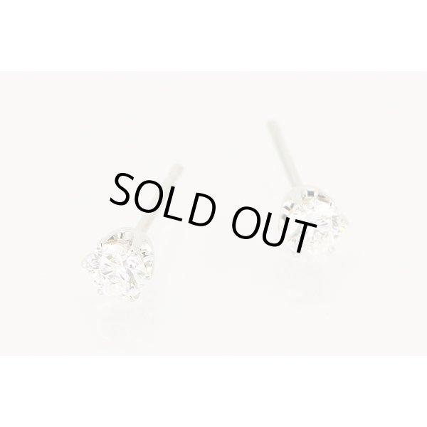 PT900 ダイアイリピアス 0.338ct 0.330ct 1.20g　拡大