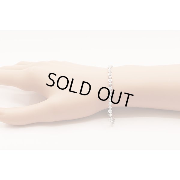 K18WG ダイアイリブレスレット 1.50ct 8.40g　装着イメージ