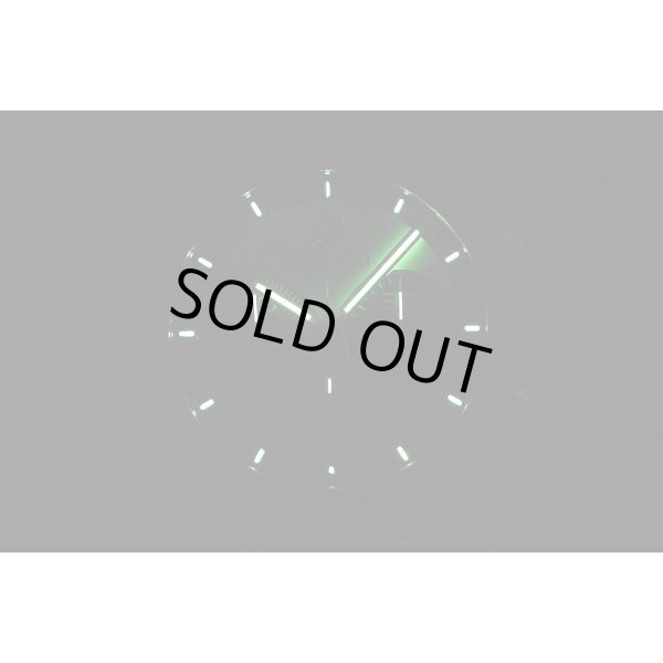 モバード　ヴィジオ　クロノグラフ　３８．Ｈ９．１８９１　銀文字盤　黒インダイアル　ライト暗闇