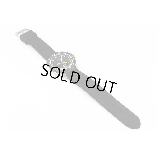 ジン　１０５　ＳＴ．ＳＡ．ＵＴＣ　黒文字盤　革ベルト状態　表面