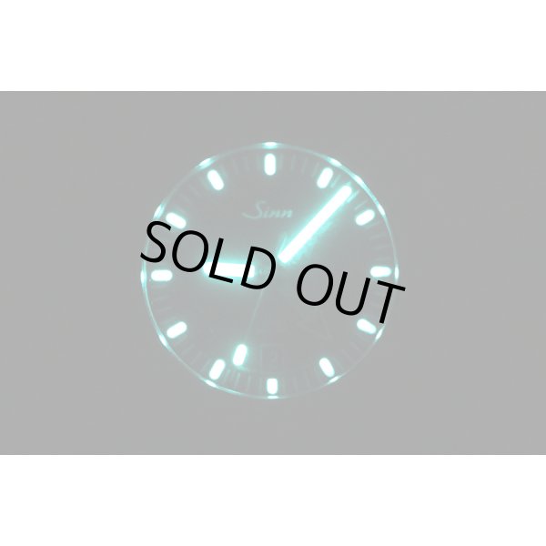 ジン　１０５　ＳＴ．ＳＡ．ＵＴＣ　黒文字盤　ライト暗闇