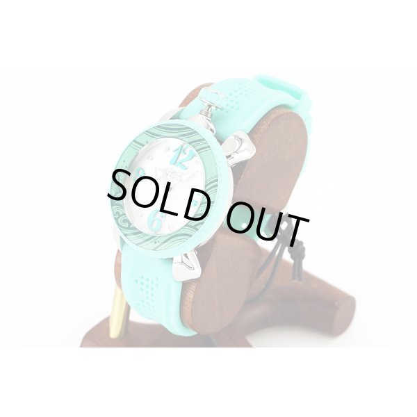 ガガミラノ　マニュアーレスポーツ　７０２０　シェル文字盤　サイド