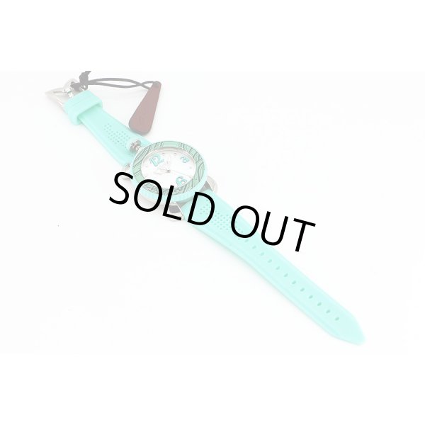 ガガミラノ　マニュアーレスポーツ　７０２０　シェル文字盤　ラバーベルト状態　表面