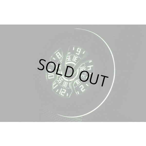 アイシオン　ＡＮ－Ｓ０３　回転ディスク式　黒文字盤　ライト暗闇