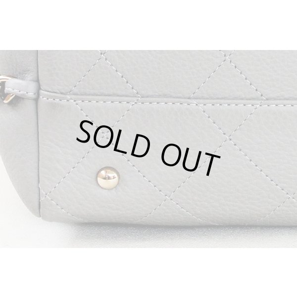 シャネル　2WAY ハンドバック AS0355 グレー／GP金具　底拡大