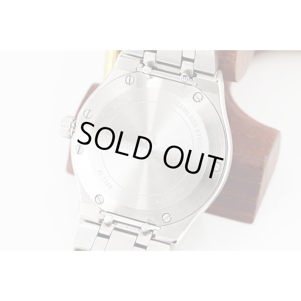 モーリス・ラクロア　アイコン　ＡＩ１１０８　緑文字盤　裏面拡大