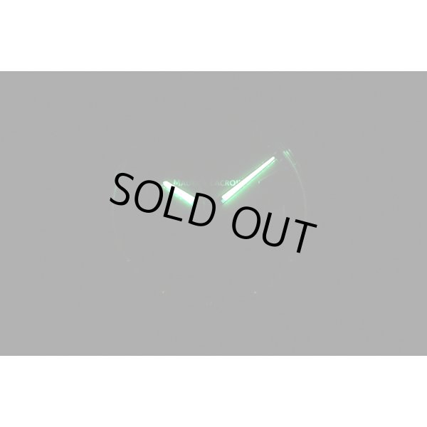 モーリス・ラクロア　アイコン　ＡＩ１１０８　緑文字盤　ライト暗闇