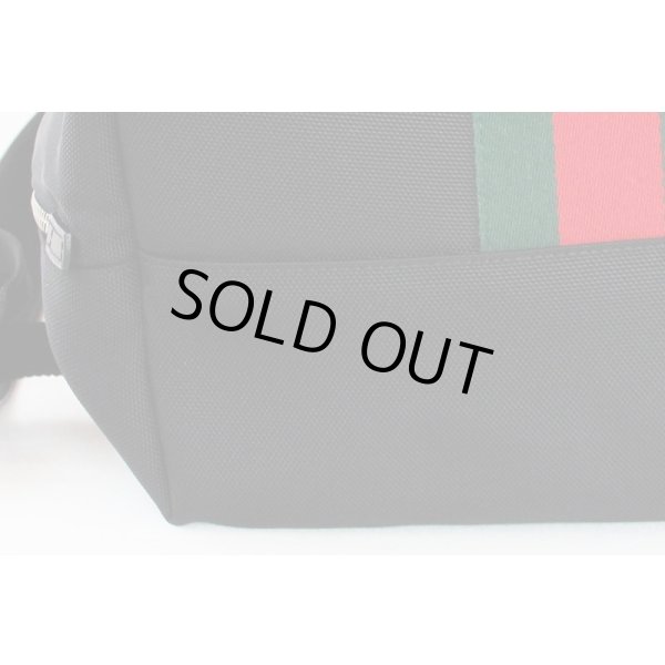 グッチ　シェリーライン リュックサック 619749 000926 ブラック　底拡大