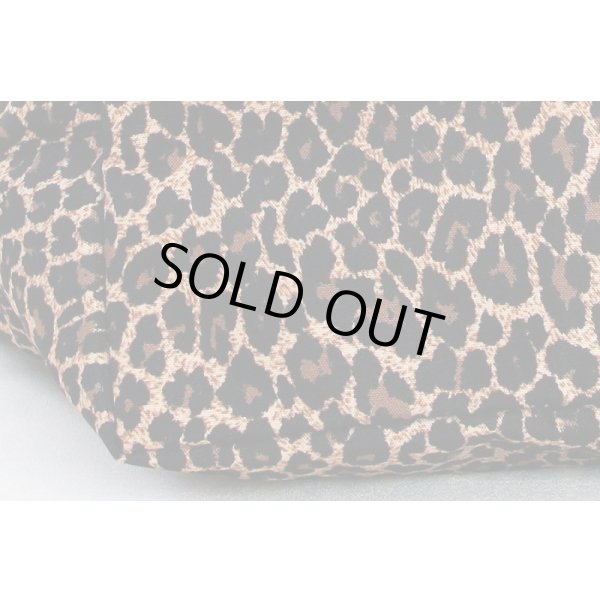 エルベシャプリエ　舟型トートM レオパード ヒョウ柄 707F パンサートープ　底拡大