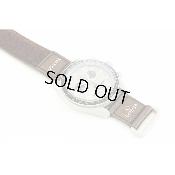 オメガ　スピードマスター　スウォッチコラボ　Ｓ０３３Ｔ１００　グレー文字盤　布ベルト状態表面