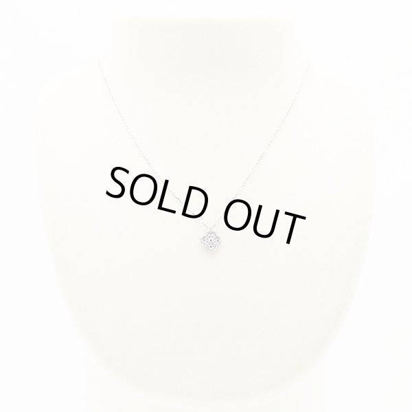 ヴァンクリーフ＆アーペル　750WG スウィート アルハンブラ ペンダント 0.08ct 3.50g　装着イメージ