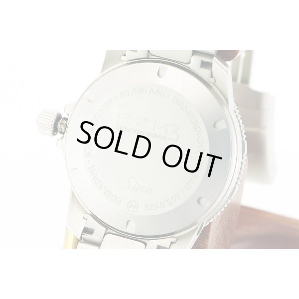 ジン　ＥＺＭ３　６０３　黒文字盤　裏面拡大