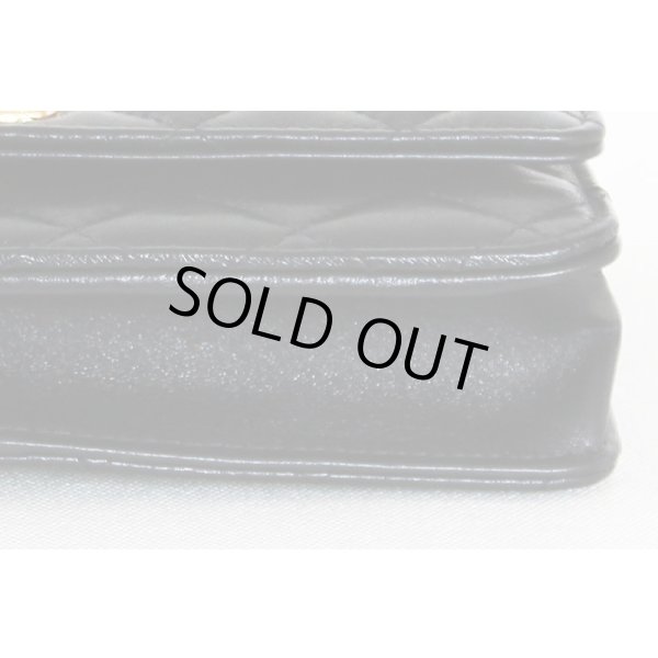 シャネル　チェーンウォレット AP3102 ブラック／GP金具　底拡大