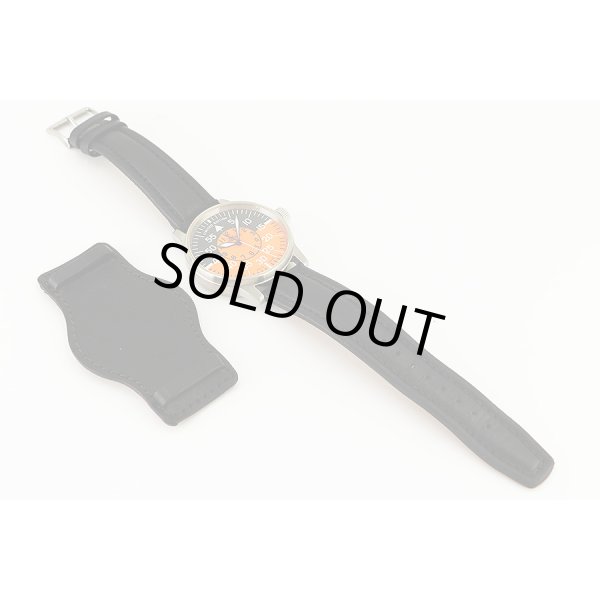 フォルティス　フリーガーコクピット　６４５．１０　黒／橙文字盤　革ベルト状態　表面