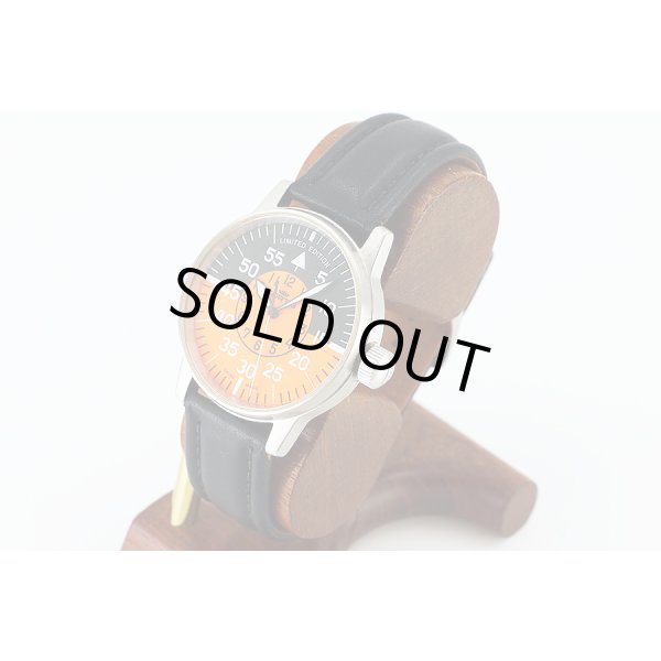 フォルティス　フリーガーコクピット　６４５．１０　黒／橙文字盤　サイド