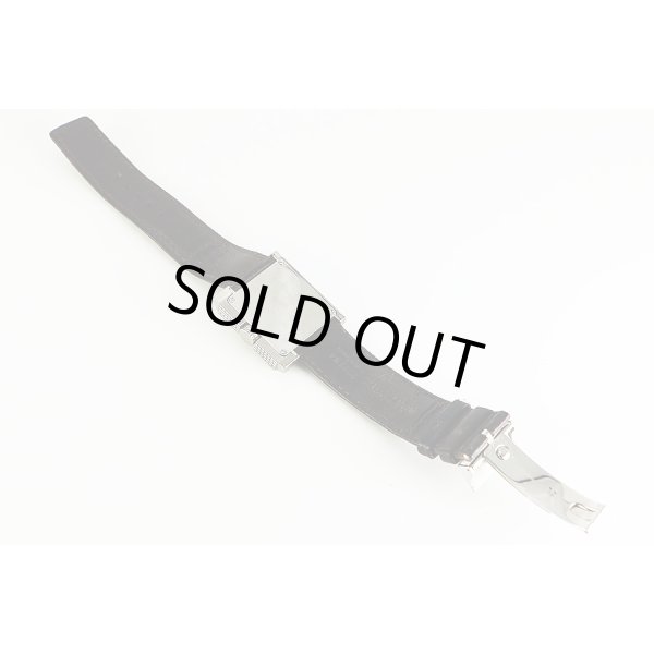 グッチ　銀文字盤　革ベルト状態　裏面