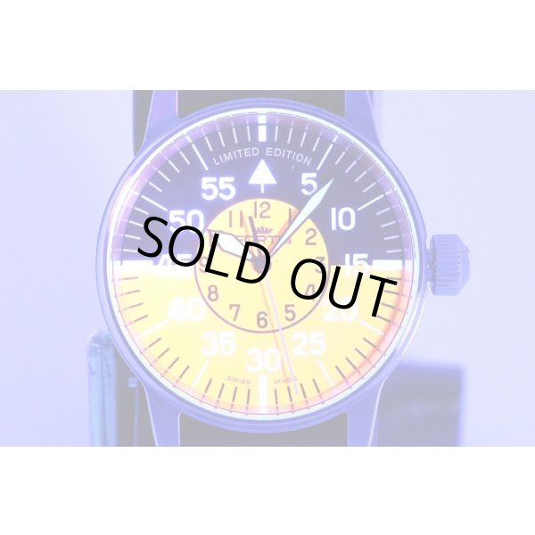 フォルティス　フリーガーコクピット　６４５．１０　黒／橙文字盤　ライト