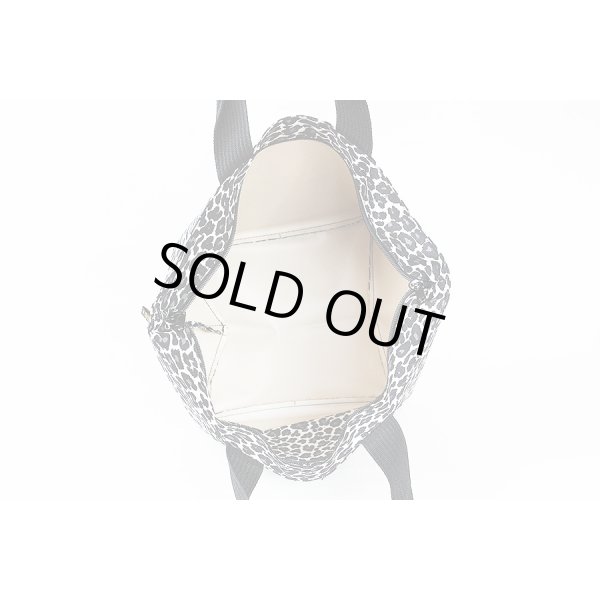 エルベシャプリエ　ナイロン舟型ショルダーML 1028F パンサーブラン　中身