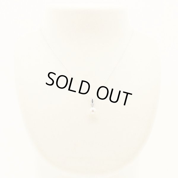 タサキ　PT900/850 パールダイアイリペンダントネックレス 0.03ct 2.90g　装着イメージ