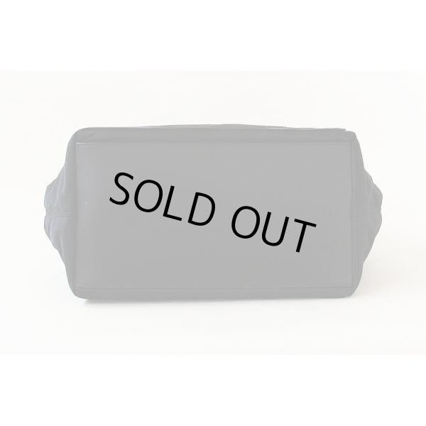 バレンシアガ ネイビー スモールカバス 339933210K41090 ブラック　底