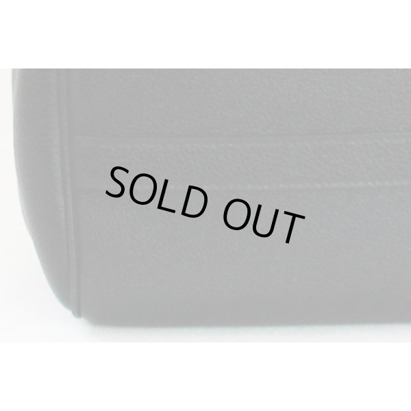 セリーヌ スモール フォールドカバ ブラック　底拡大