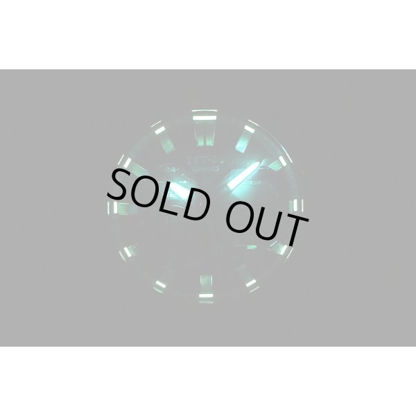 カシオ　Ｇショック　ＭＴＧ－Ｂ２０００ＸＭＧ　レインボーマウンテン ５６３６　ライト暗闇