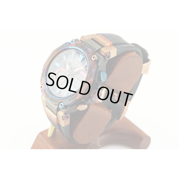 カシオ　Ｇショック　ＭＴＧ－Ｂ２０００ＸＭＧ　レインボーマウンテン ５６３６　サイド