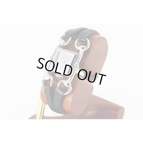 グッチ　シニョーリア　ホースビット　 １１６．５　青シェル文字盤　サイド