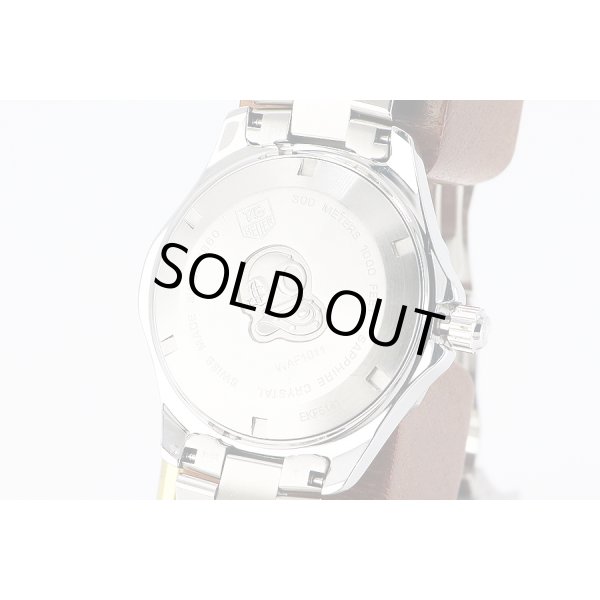 タグホイヤー　アクアレーサー　グランデイト　ＷＡＦ１０１１　銀文字盤　裏面拡大