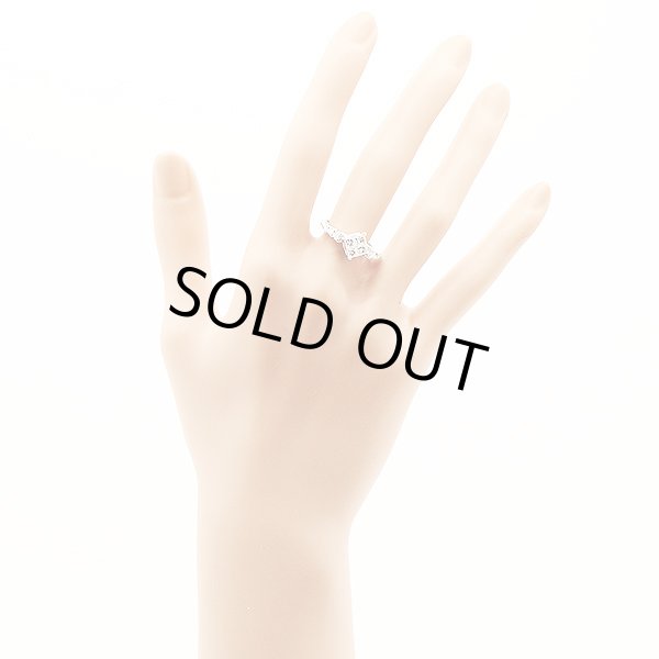 PT900 ダイアイリリング 1.00ct 6.80g　装着イメージ