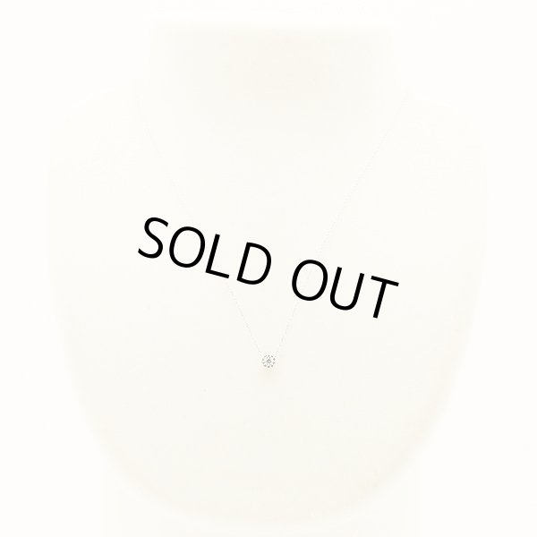 ヴァンドーム　K18WG ダイアイリネックレス 0.12ct 1.20g　装着イメージ