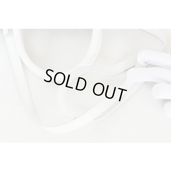 セリーヌ スモール バーティカルカバ 191542CIM．01BC タン／ホワイト　汚れ