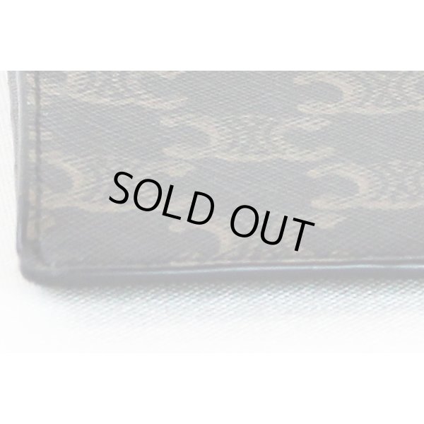 セリーヌ バーティカル フォン ポーチ 10J092DQB.04LU タン　底拡大