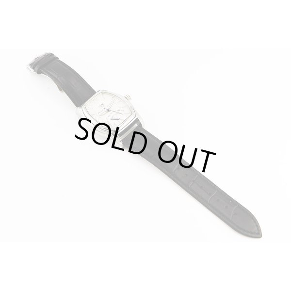 モーリス・ラクロア　トノー　ジュールレトロ　グランデイト　ＭＰ６１９９　銀文字盤　革ベルト状態　表面